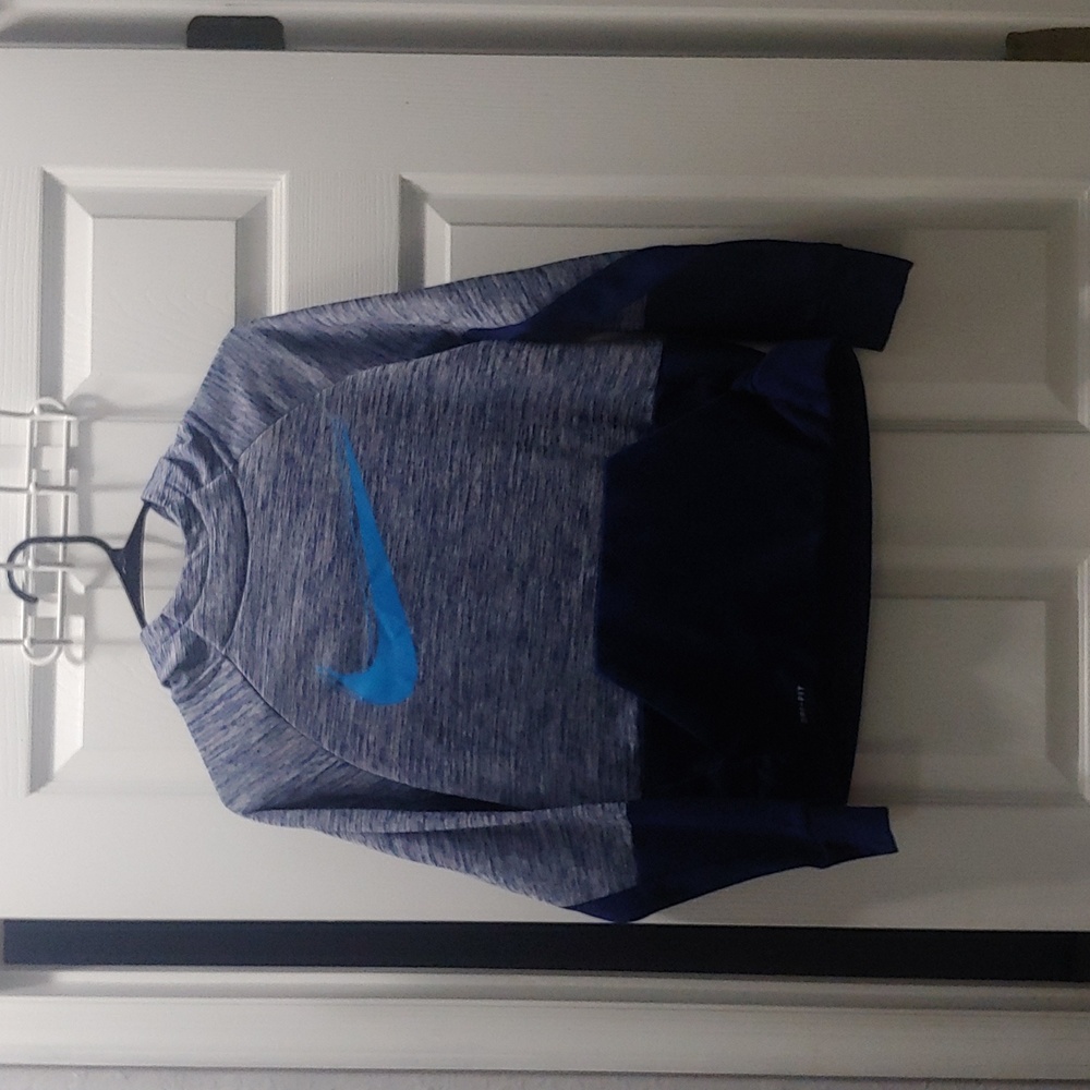Boys pullover